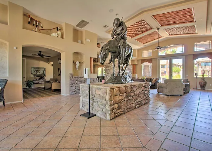 Work Or Play! Resort-style Retreat