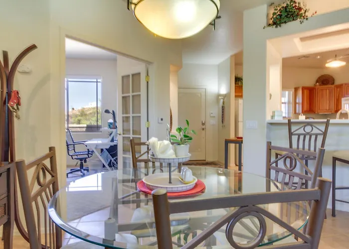 Work Or Play! Resort-style Retreat Dom wakacyjny Scottsdale